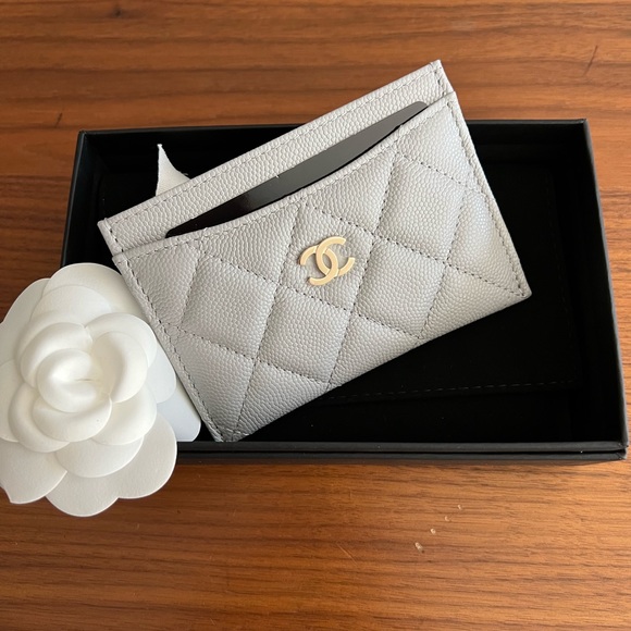 Chanel 21A Cardholder in Gray - Picture 5 of 6